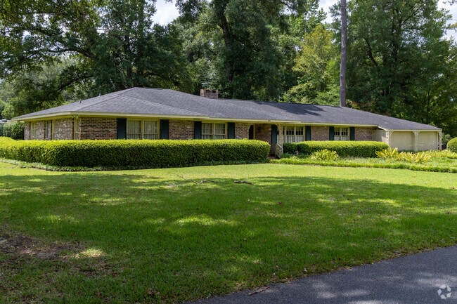 Brewton boasts a variety of Ranch-style homes