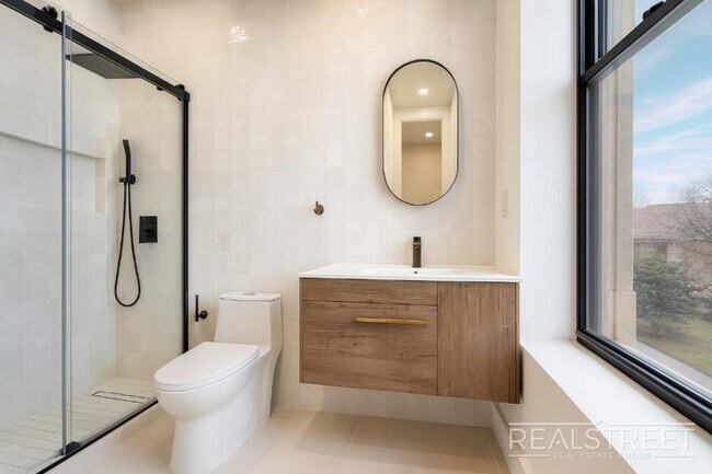 522 Eastern Pkwy, Brooklyn, NY 11225 - photo 7