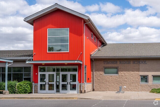 Timber Ridge School is located in the neighborhood of East Albany in Oregon.