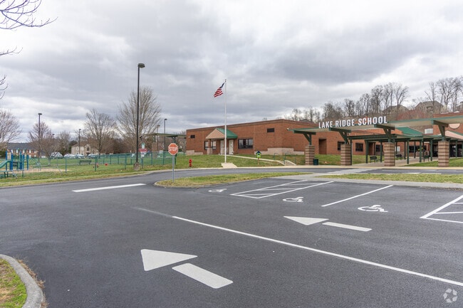 Lake Ridge Elementary School