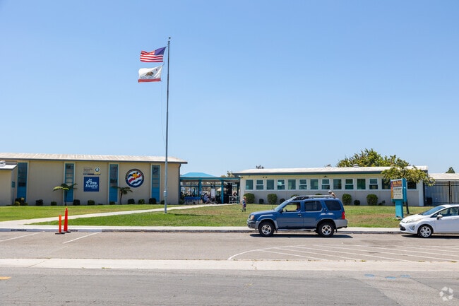 Mark Twain Elementary School serves grades K-5th.