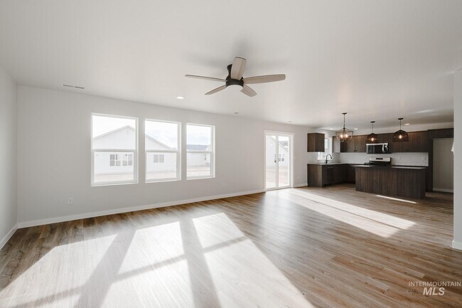 9095 W Violet St, Nampa, ID 83687 - photo 5