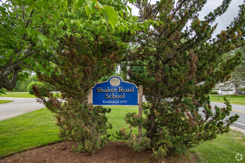 Shaker Road School in Concord NH, is a private school serving grades K-9.