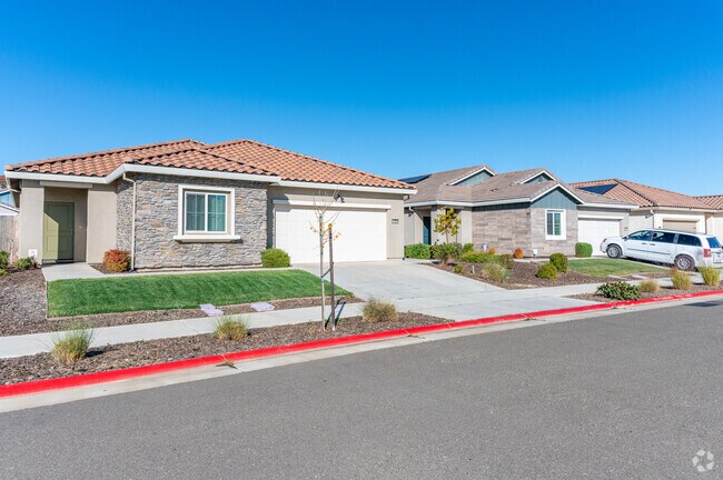 Tile roofs are common in Rancho Murieta.