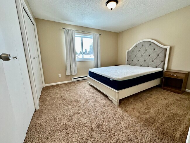 3329 Mahoney Dr, Traverse City, MI 49696 - photo 7