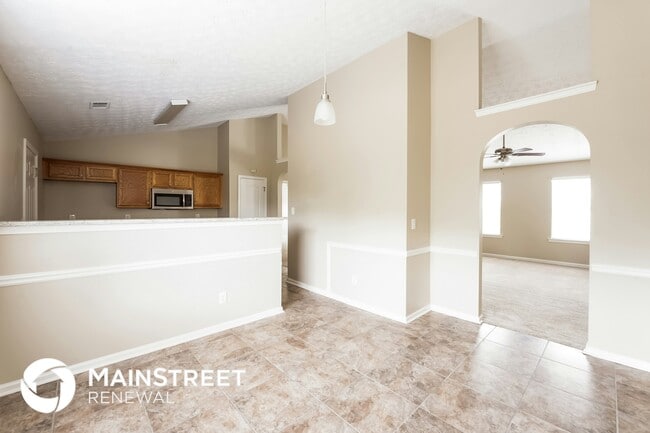 10576 Day Lily Dr, Hampton, GA 30228 - photo 4