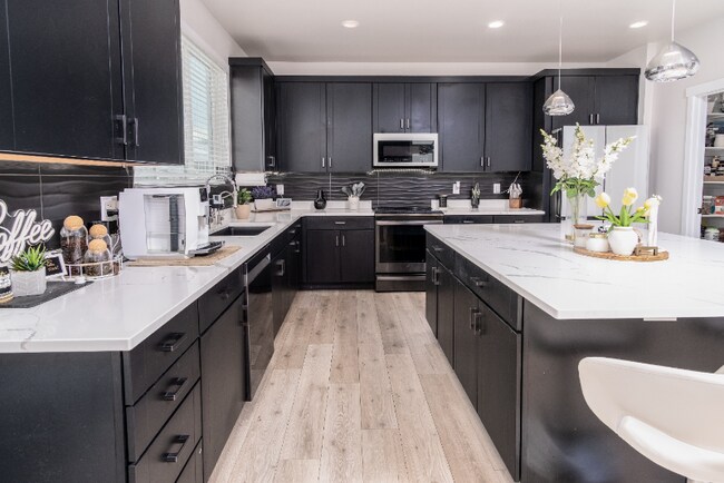 2958 S Puddle Ln, Saratoga Springs, UT 84045 - photo 7