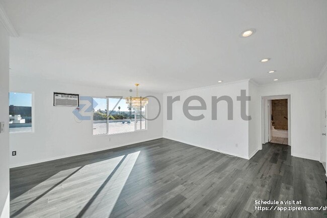 960 Larrabee St, West Hollywood, CA 90069 - photo 4
