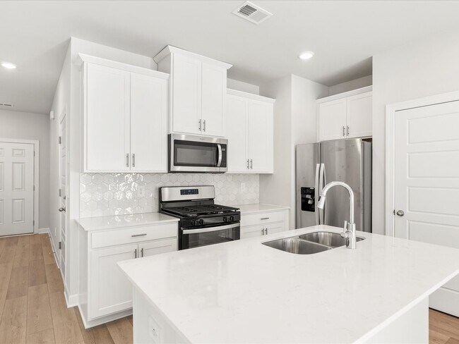 829 Ernest Ln, Lyman, SC 29365 - photo 6