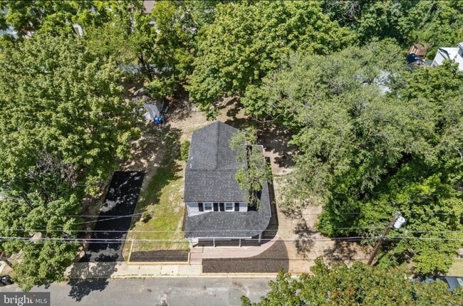 27 E Phoenix Ave, Lawnside, NJ 08045 - photo 3