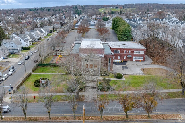 Merkaz Community High School for Judaic Studies at 2385 Park Avenue in Bridgeport, CT.