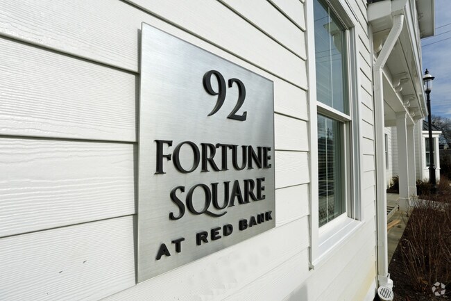 Fortune Square, Red Bank, NJ 07701 - photo 4