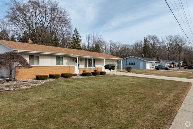 Residents of Bridgeport enjoy a quiet neighborhood.