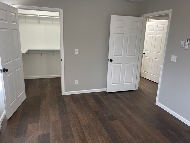 995 Madison Ave, Braidwood, IL 60408 - photo 7