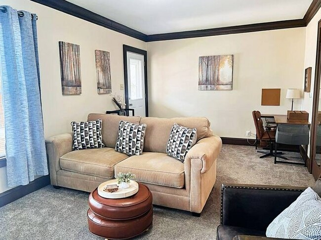 819 Bell Ave, Sheboygan, WI 53083 - photo 4