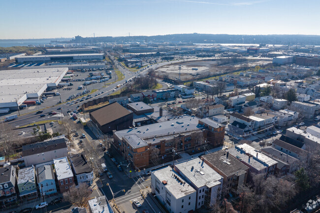 Lincoln No.5 Elementary is located right off of 440.