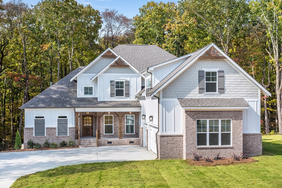 4766 Signal Forest Dr unit 36497808, Signal Mountain, TN 37377 - photo 1