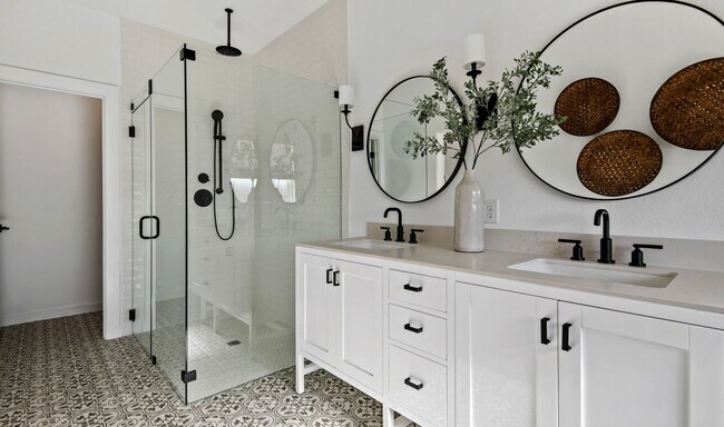 2711 Clapbread Ln, Rosenberg, TX 77471 - photo 3