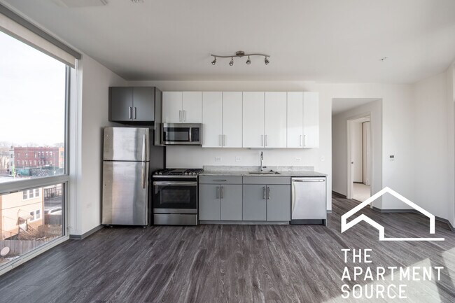 2340 N California Ave unit 607, Chicago, IL 60647 - photo 2