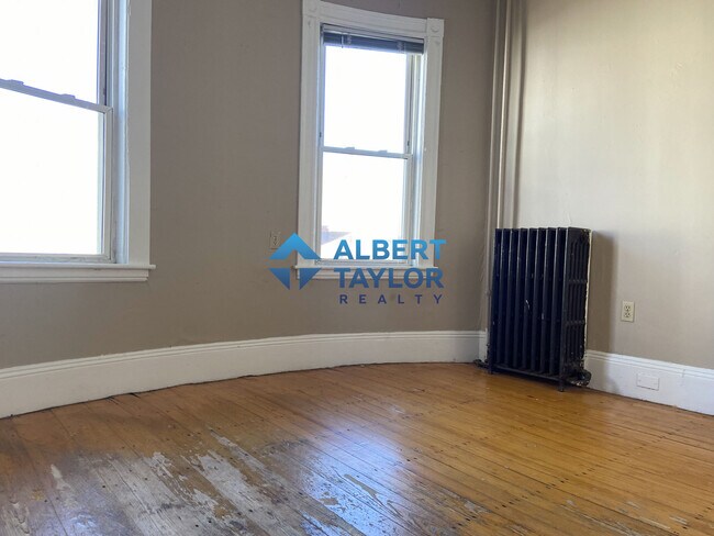 8 Sunset St unit 2, Roxbury Crossing, MA 02120 - photo 3