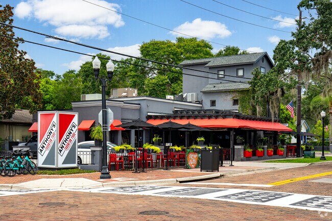 Anthony's in Thornton Park is known for their pizza and Italian classics.