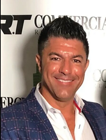 Agent Photo