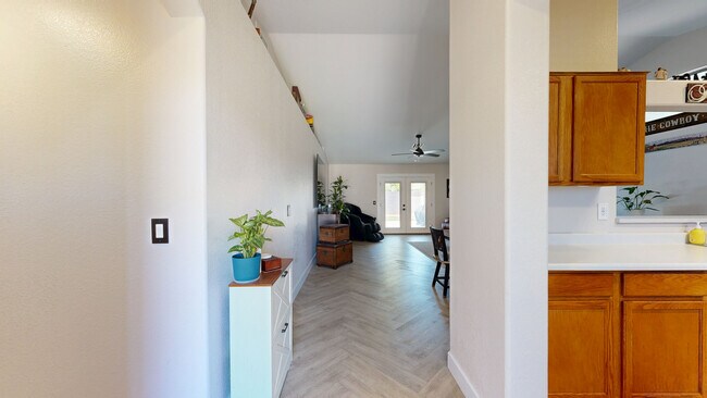 1886 S Thunderbird Dr, Apache Junction, AZ 85120 - photo 2