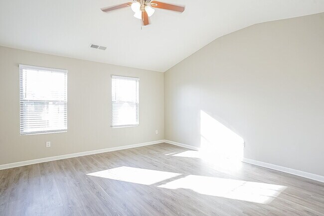 8581 Braylen Manor Dr, Douglasville, GA 30134 - photo 7