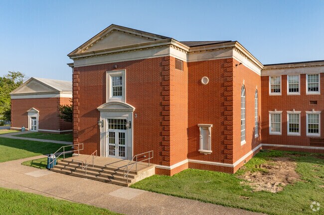 Washington Middle School scored an A in diversity on niche.com.