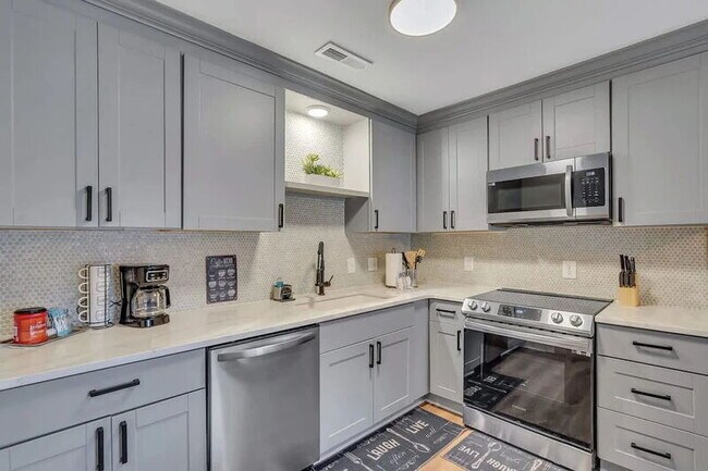 302 Manden Rd, Pooler, GA 31322 - photo 5