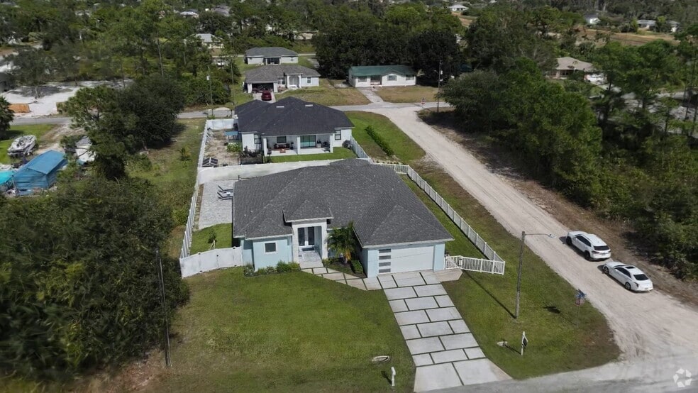 3110 47th St SW, Lehigh Acres, FL 33976 - photo 2