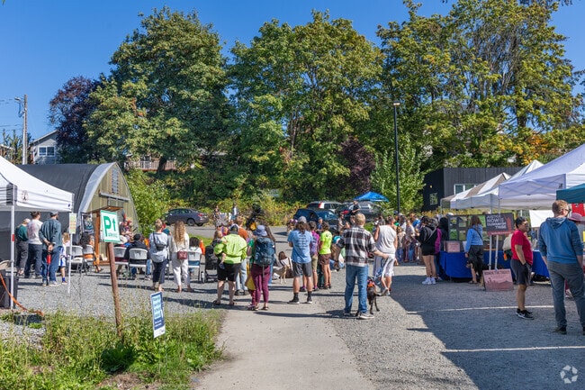 At Rainier Beach Farm Fest, neighbors gather for cooking demos and live acts.