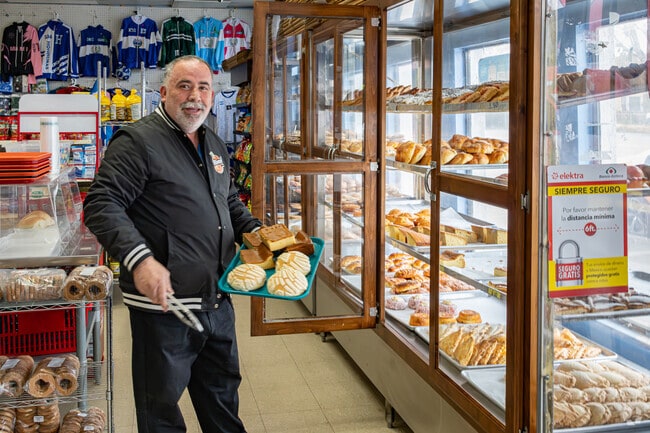 Los Quetzales Bakery was the first Central American restaurant in the Hillcrest area.