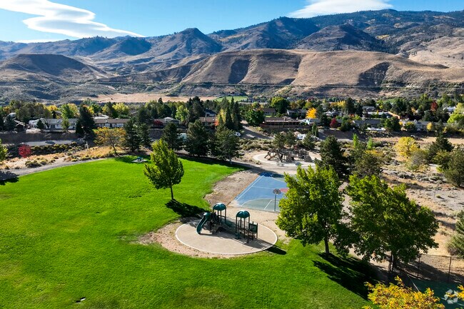 Mogul Park has excellent vista views along with playgrounds and recreation courts in Reno.