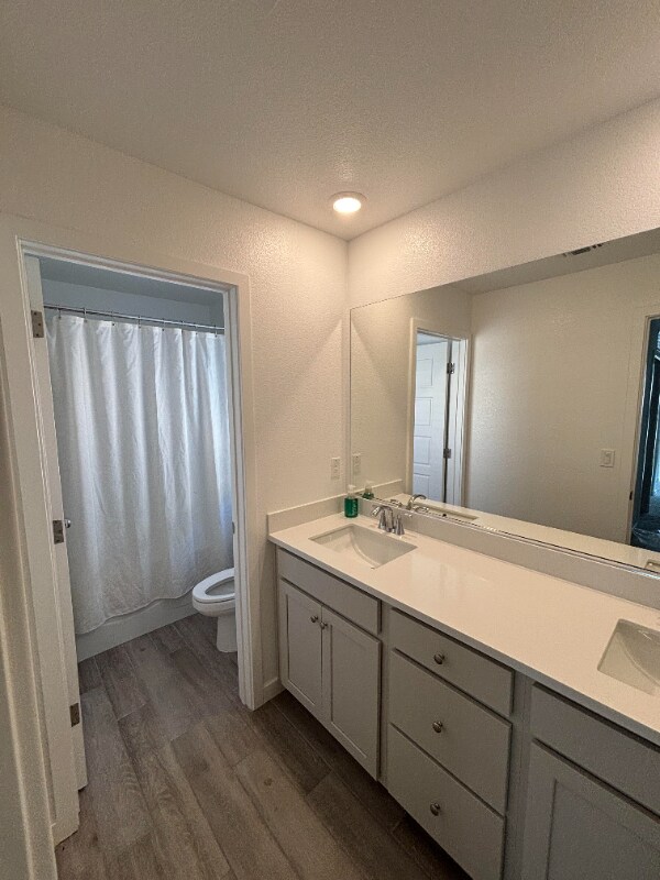 1069 Lost Creek Ranch Dr, Plumas Lake, CA 95961 - photo 4