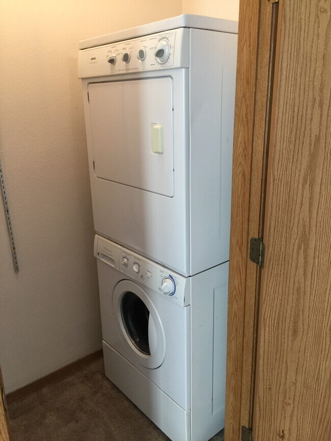 Martha's Vineyard 19001941 Marthas Vineyard Cir, Anchorage, AK