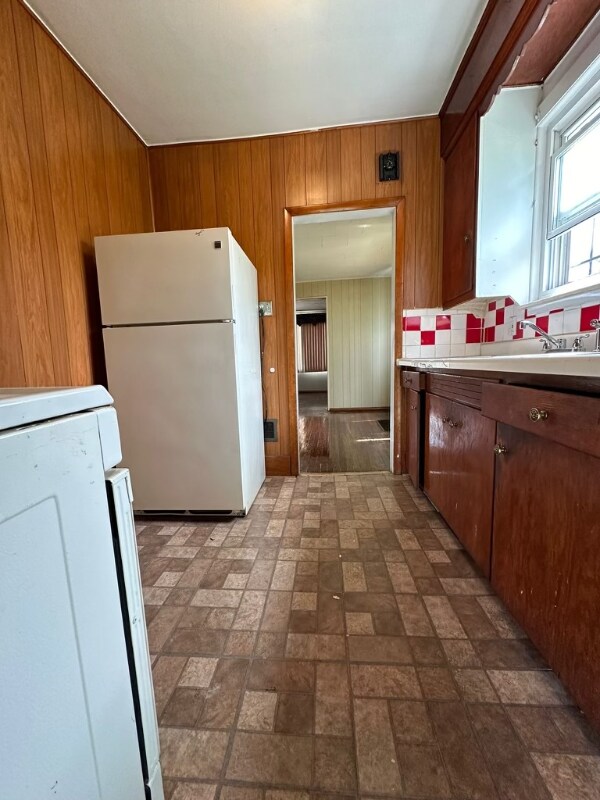 16019 Prospect St, Highland Park, MI 48203 - photo 4