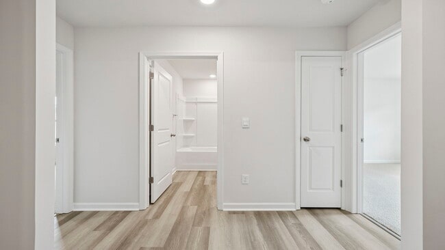 407 Caprock Ct, Seneca, SC 29678 - photo 3