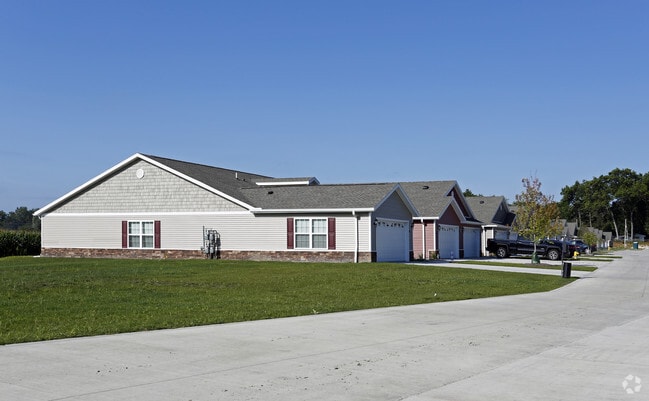 Redwood Temperance, Temperance, MI 48182 - photo 5