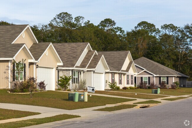 Experience the warmth and history of Robertsdale, Alabama.