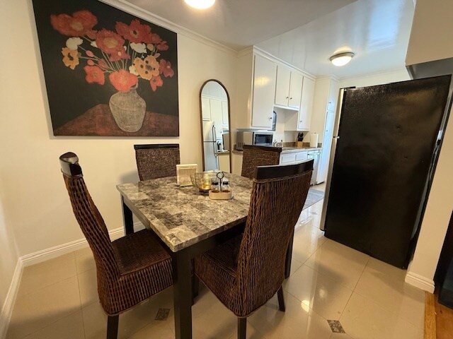 Laurel Grove Terrace, Valley Village, CA 91607 - photo 3