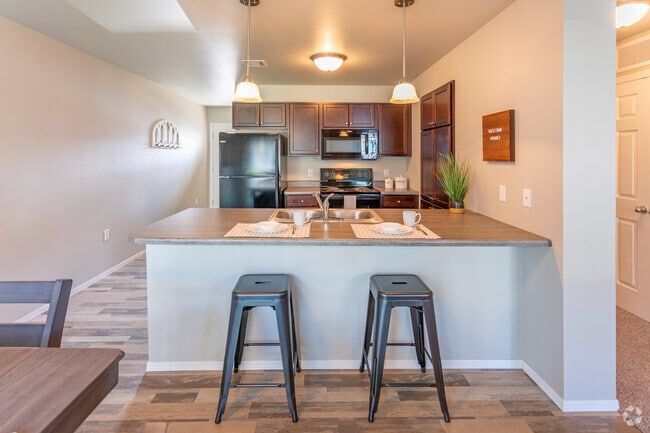 1BR, 1BA, Model - 771 SF