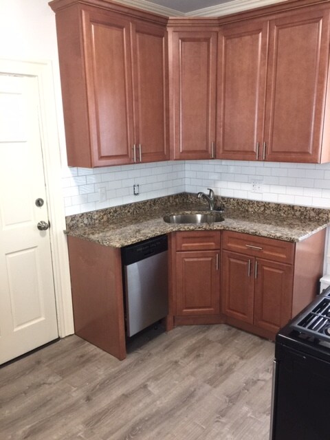 349 Thayer St unit 1, Providence, RI 02906 - photo 2