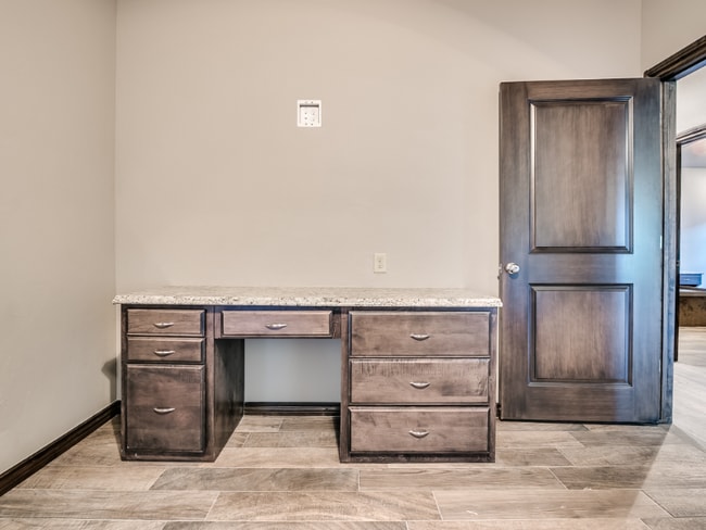 334 E 3rd St, Edmond, OK 73034 - photo 7