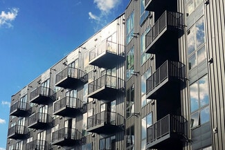 8041 W Bluemound Rd Unit 208, Milwaukee, WI 53213