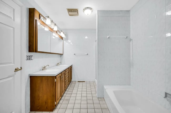 212 Timrick Dr, Munster, IN 46321 - photo 3