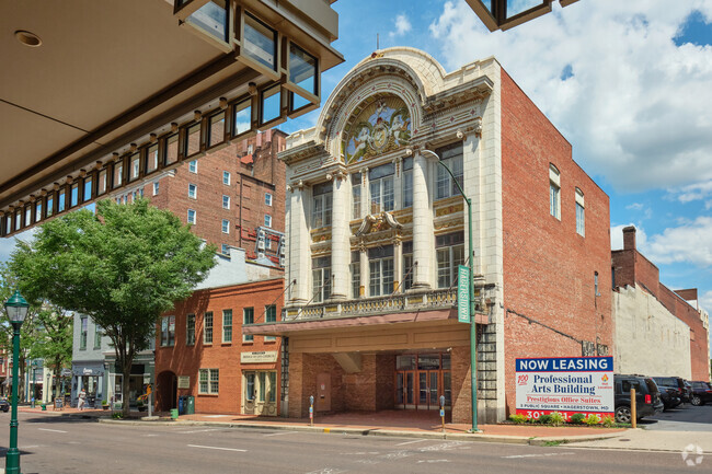 The stunning historic architecture throughout Hagerstown adds to it's unique character.
