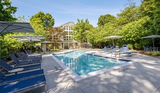 5812 Chase Commons Ct, Burke, VA 22015