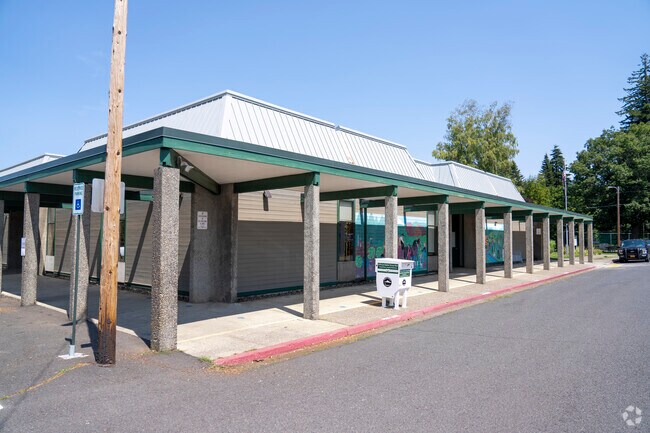 The drop off area of Parkdale Elementary School.