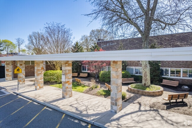 Vernon School serves grades 3 through 6.